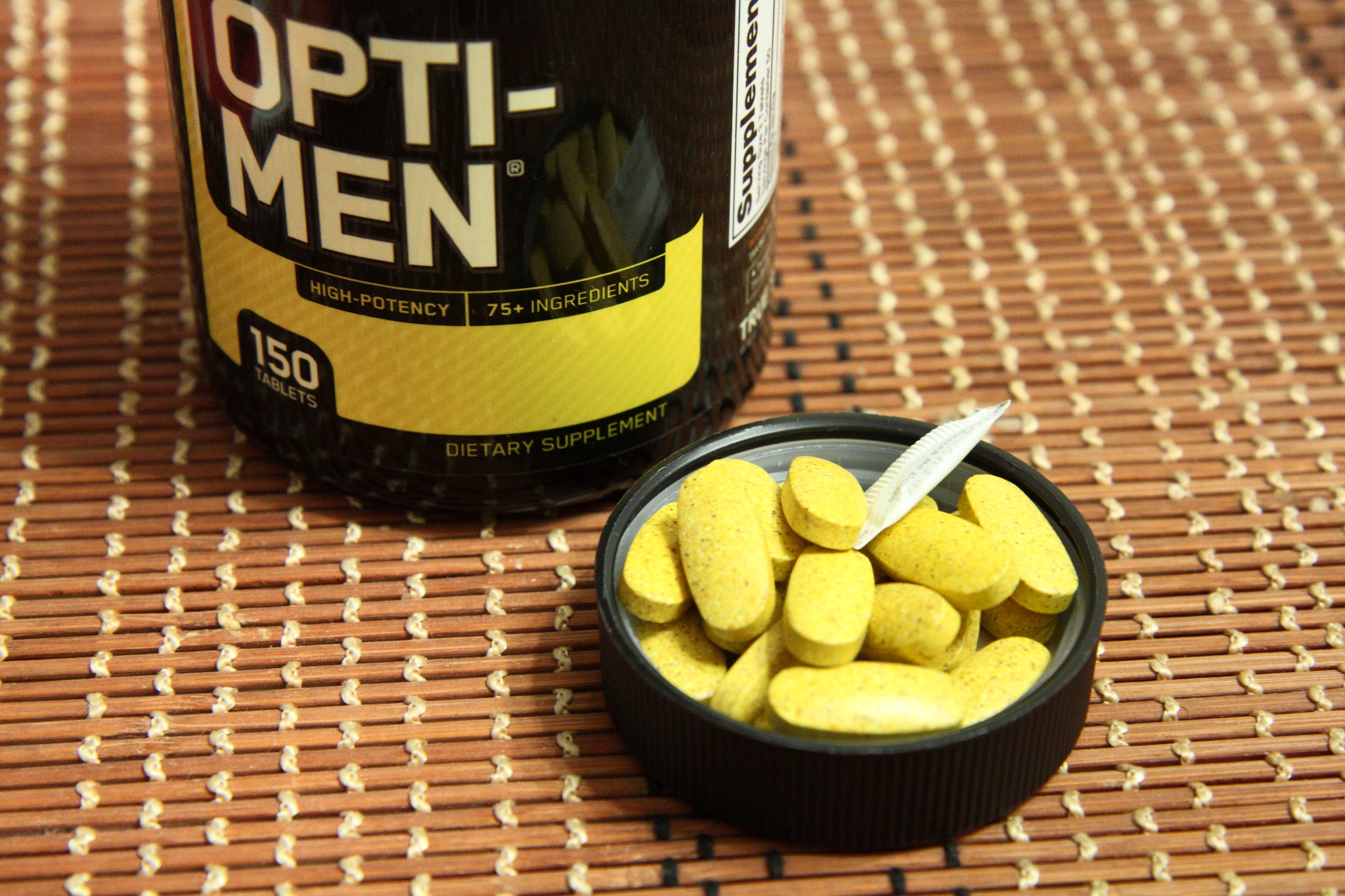 Витамины для мужчин профилактика. Спортивное питание витамины Опти мен. Opti men 150. Optimum Nutrition Opti men 150 табл. Спортивные витамины для мужчин.