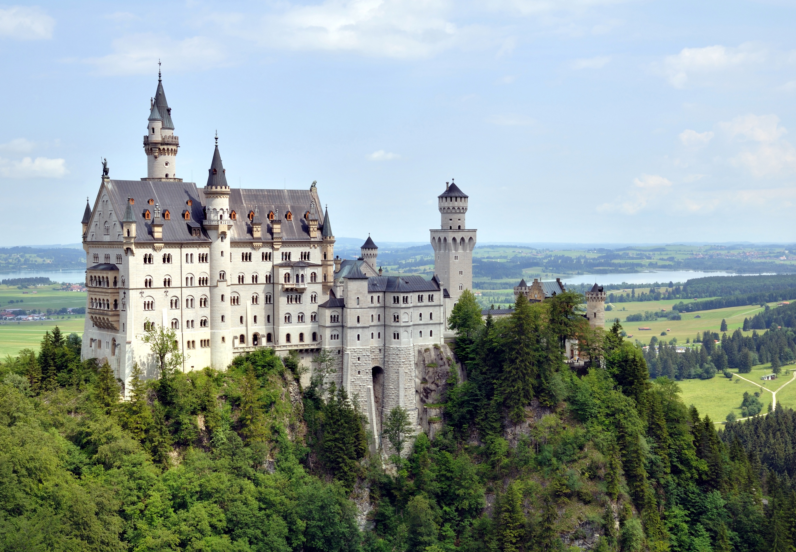 Hohenschwangau_-_Schloss_Neuschwanstein1 3.jpg